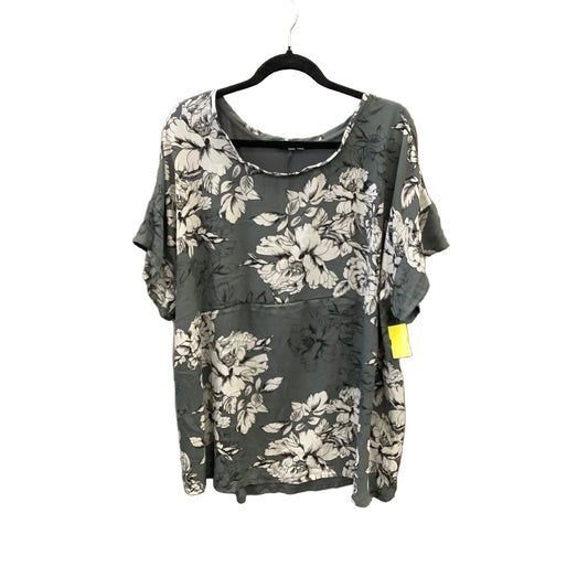 Top Short Sleeve By Maurices In Grey, Size: 3x