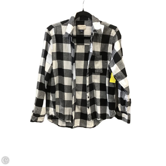 Top Long Sleeve By Universal Thread In Plaid Pattern, Size: S