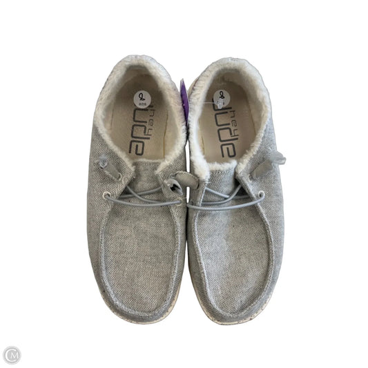 Shoes Flats By Hey Dude In Grey, Size: 8