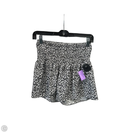 Shorts By Clothes Mentor In Black & White, Size: 4