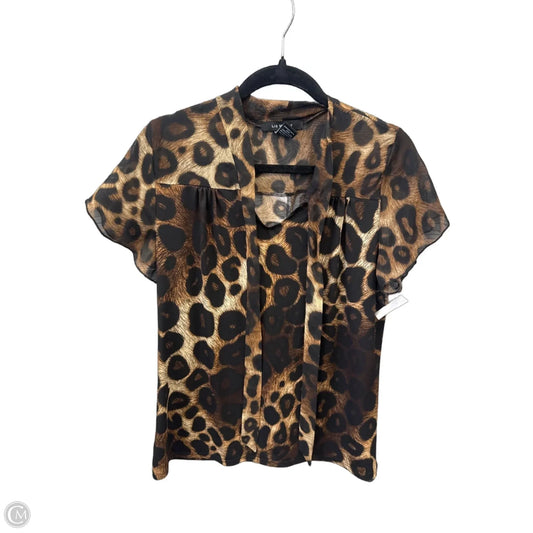 Blouse Short Sleeve By Clothes Mentor In Animal Print, Size: M