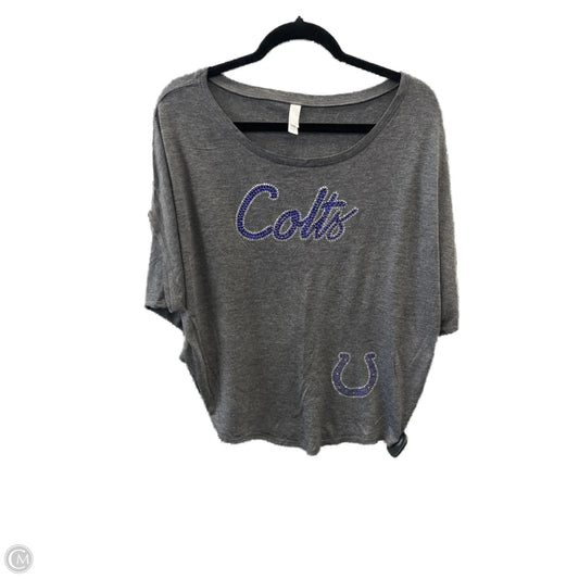 Top Short Sleeve By Clothes Mentor In Grey, Size: M