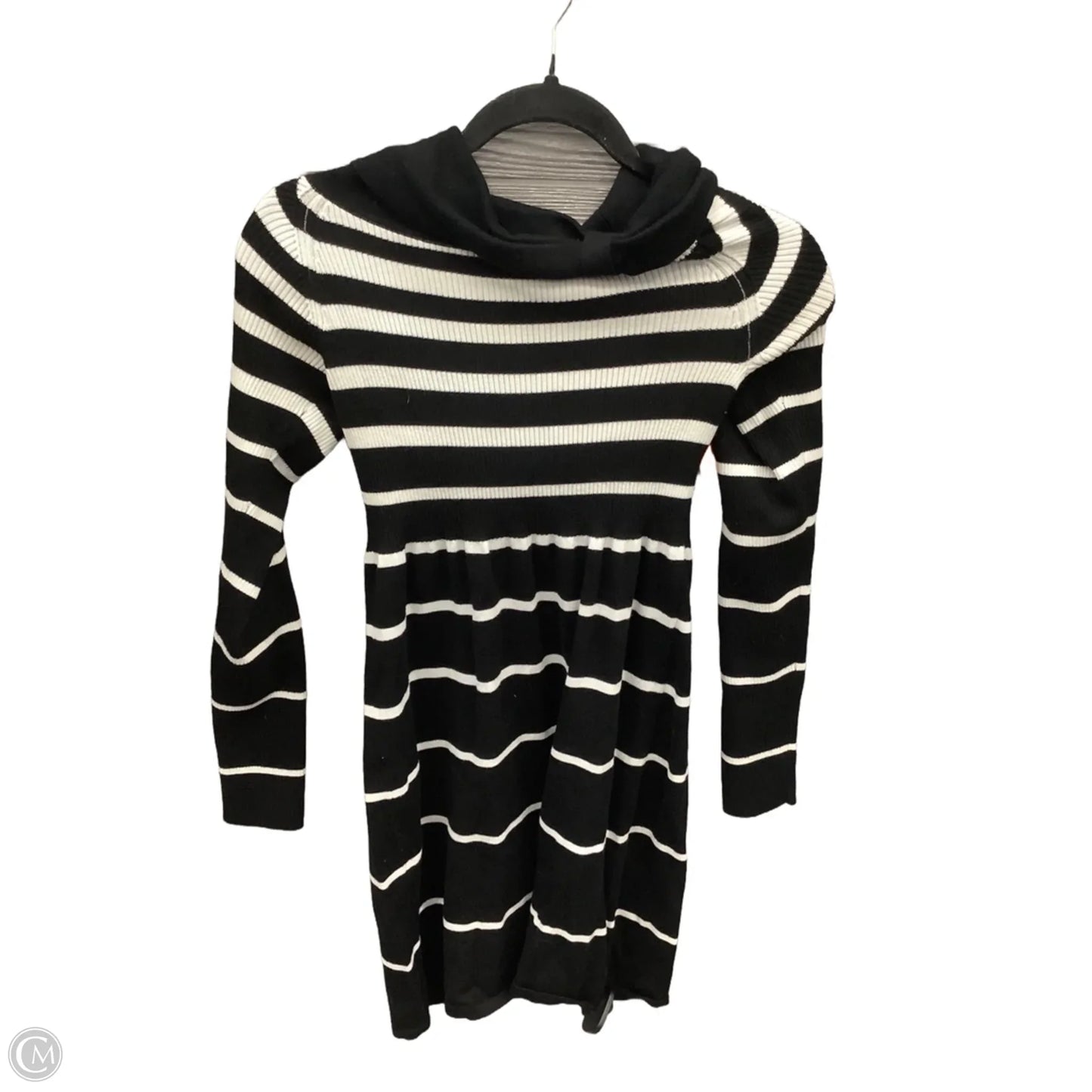 Dress Casual Short By White House Black Market In Striped Pattern, Size: S