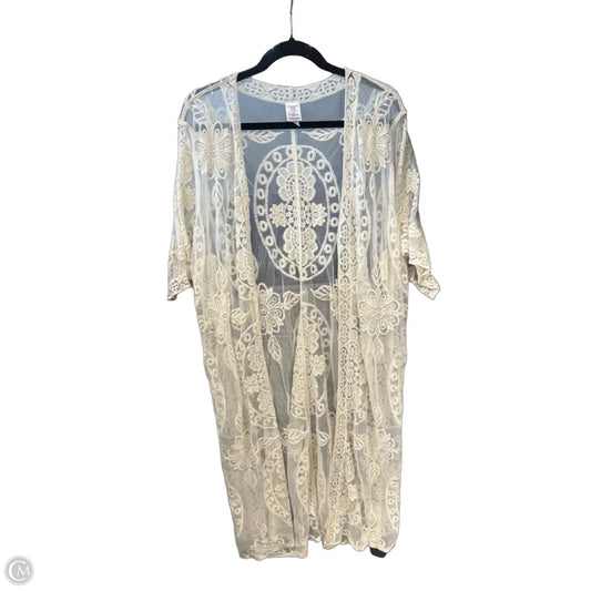 Kimono By Clothes Mentor In Cream, Size: S