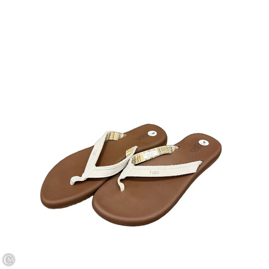 Sandals Flip Flops By Clothes Mentor In Brown & White, Size: 9