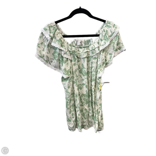 Top Short Sleeve By Cato In Green & White, Size: L