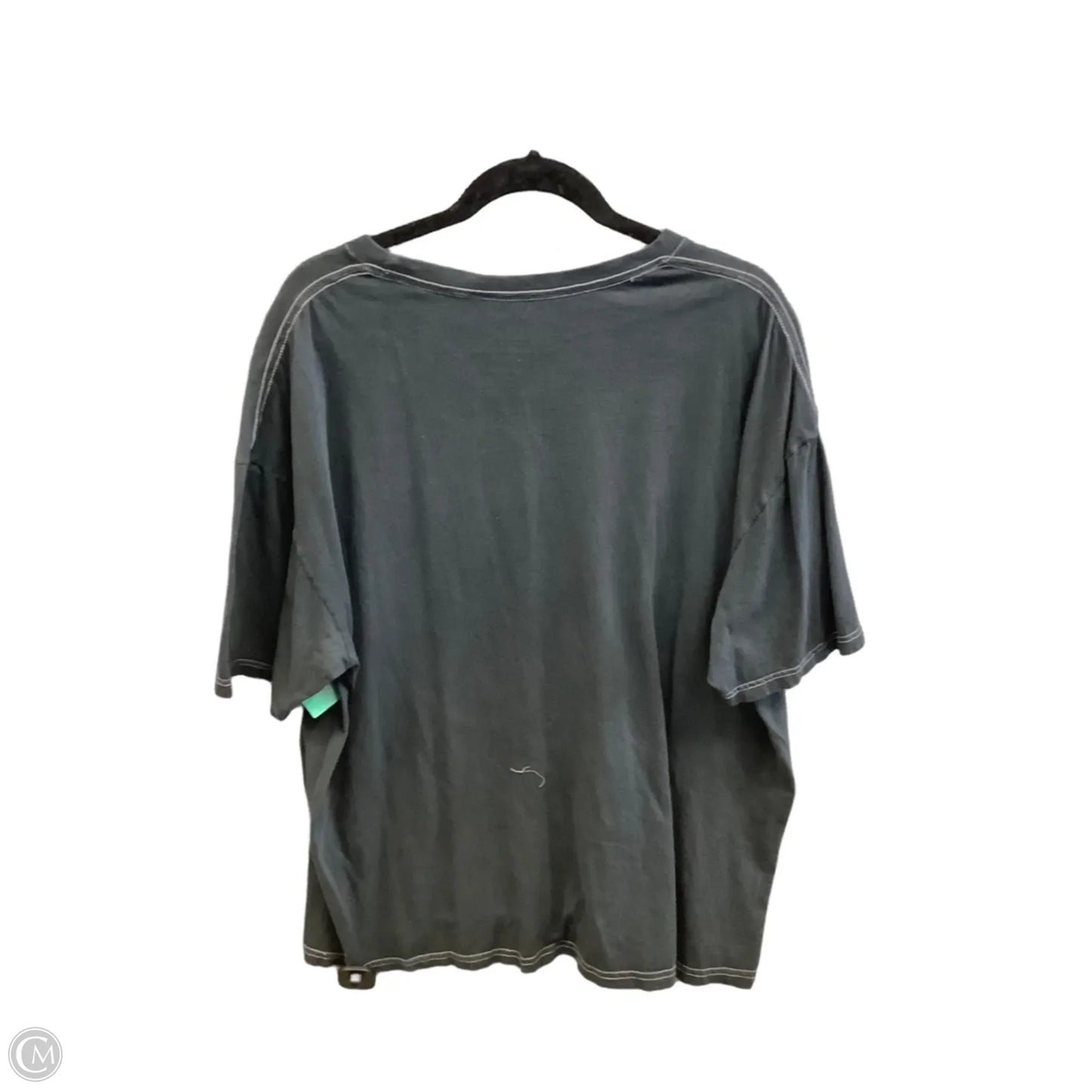 Top Short Sleeve By Maurices In Grey, Size: 1x