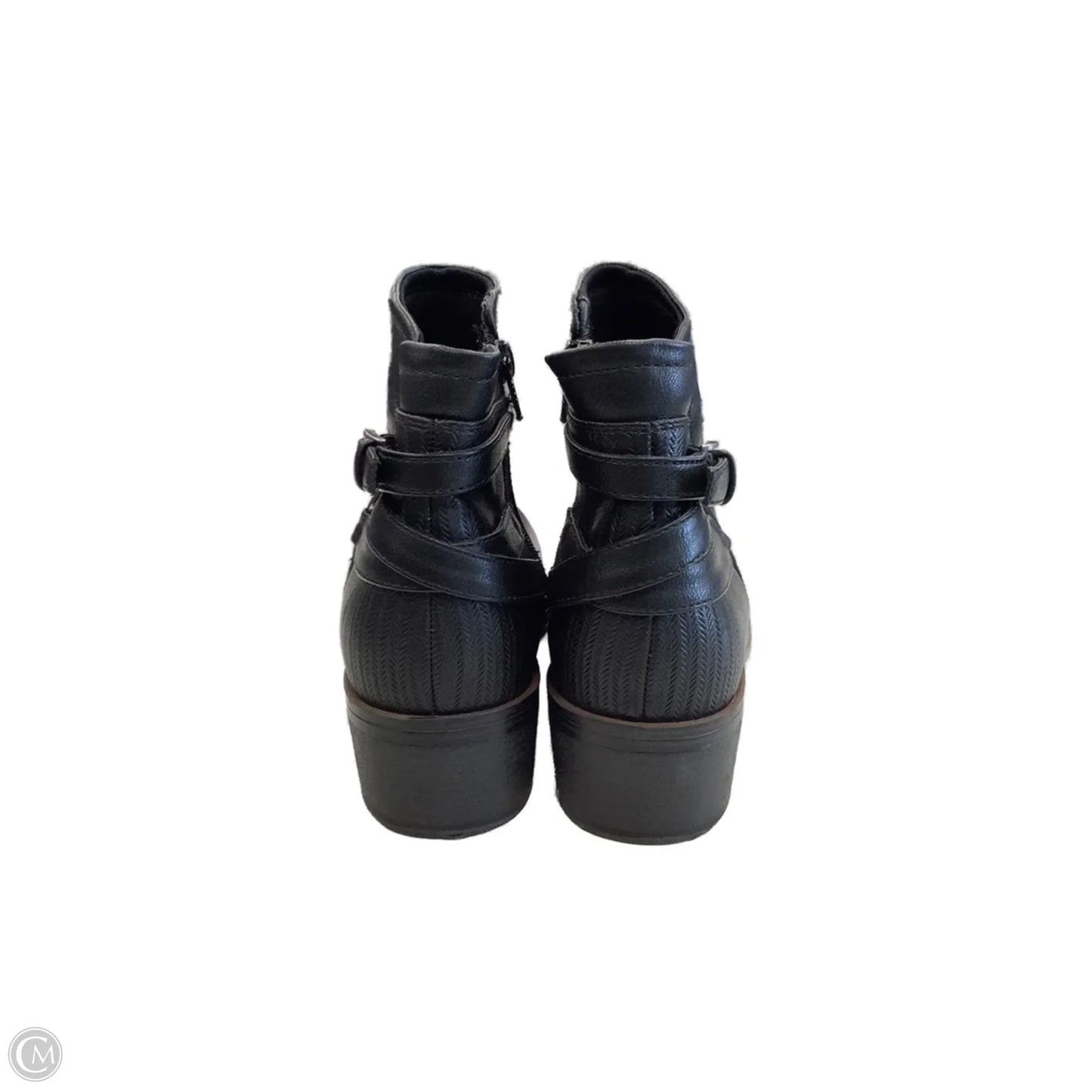 Boots Ankle Flats By Bare Traps In Black, Size: 8