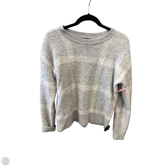 Sweater By Banana Republic In Grey, Size: Xs