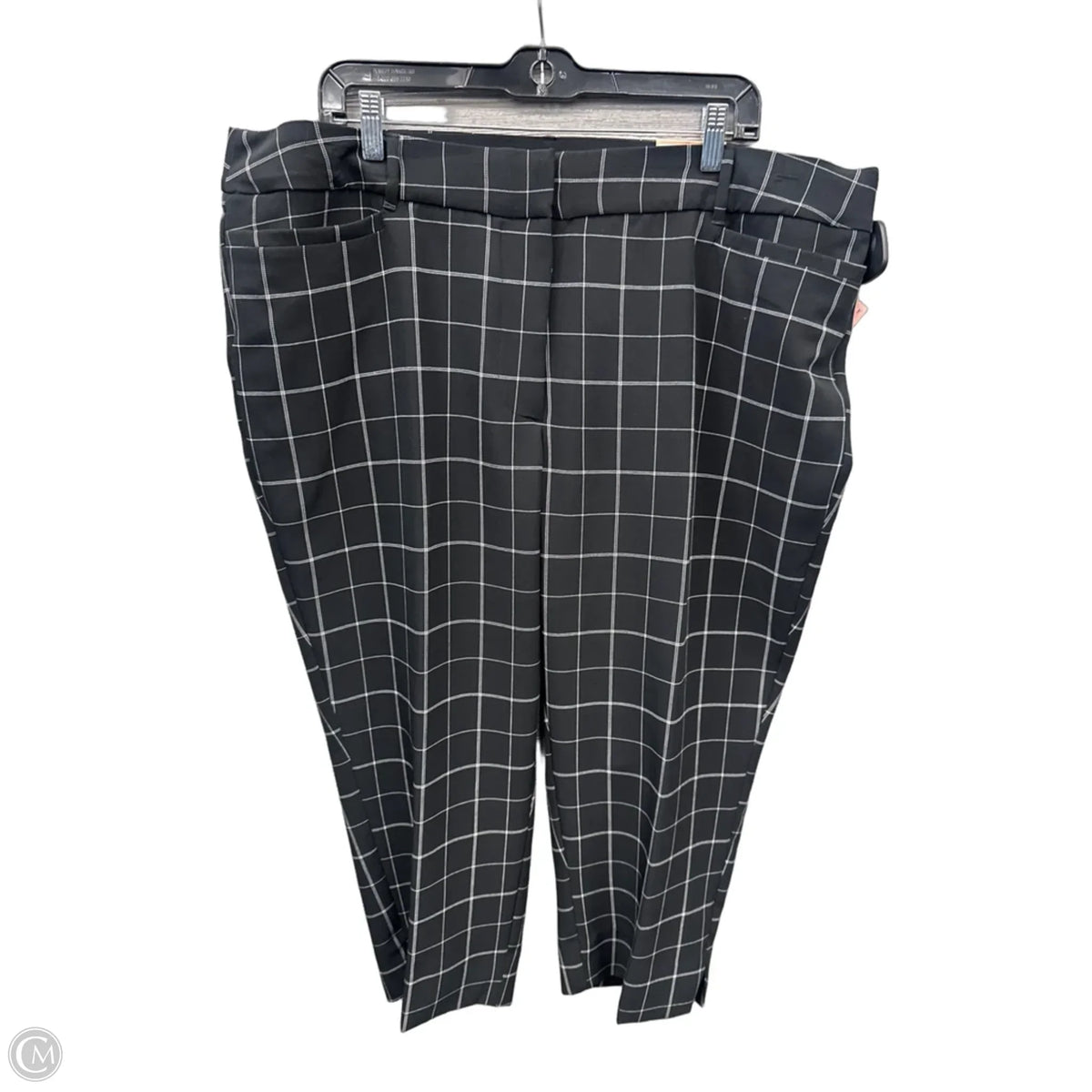 Capris By Evri In Black, Size: 18