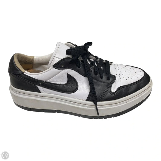 Shoes Sneakers By Nike In Black & White, Size: 10