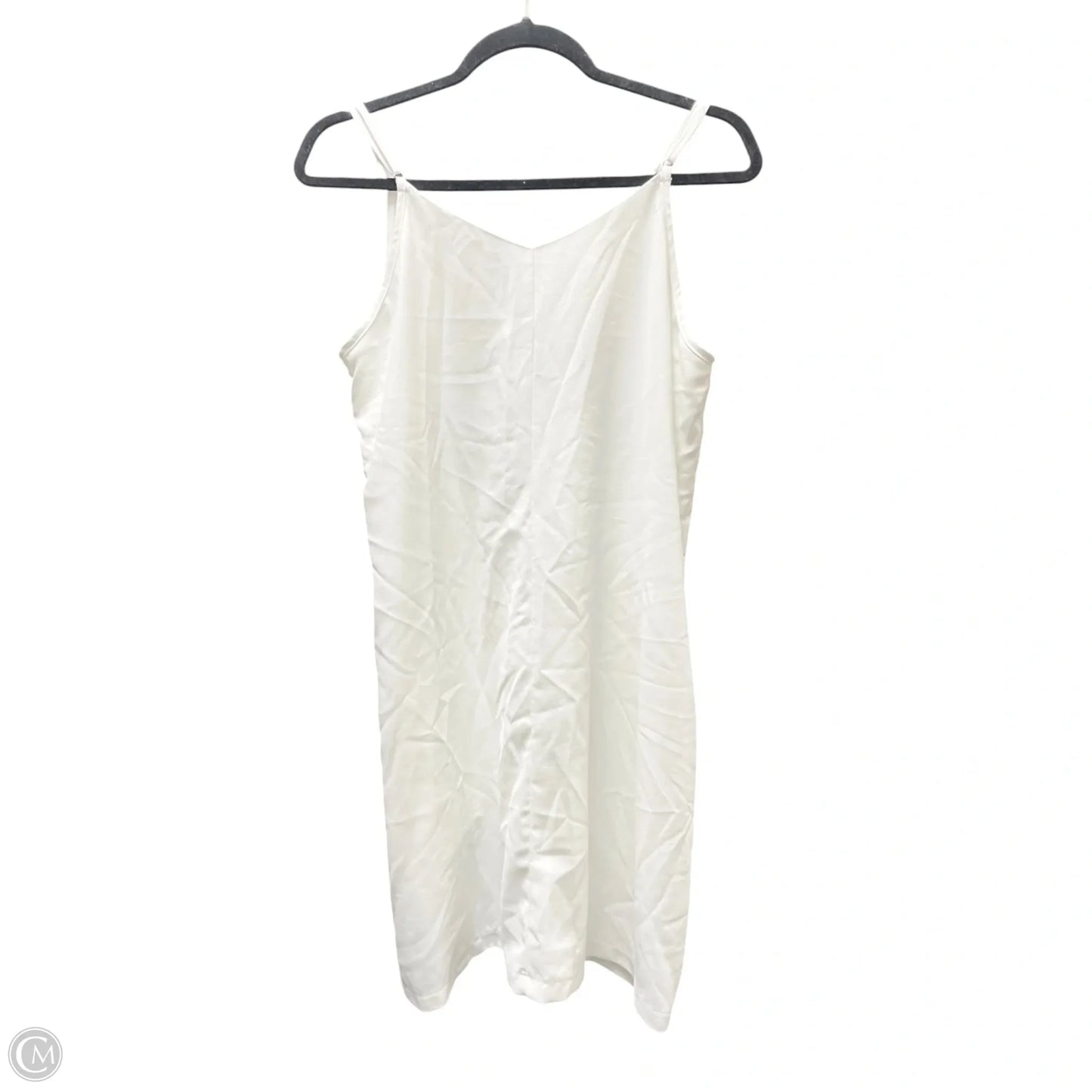 Dress Casual Short By Clothes Mentor In White, Size: M