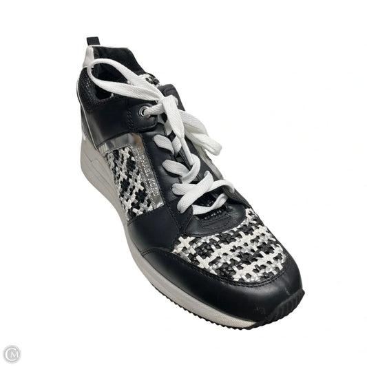 Shoes Sneakers By Michael By Michael Kors In Black & White, Size: 10