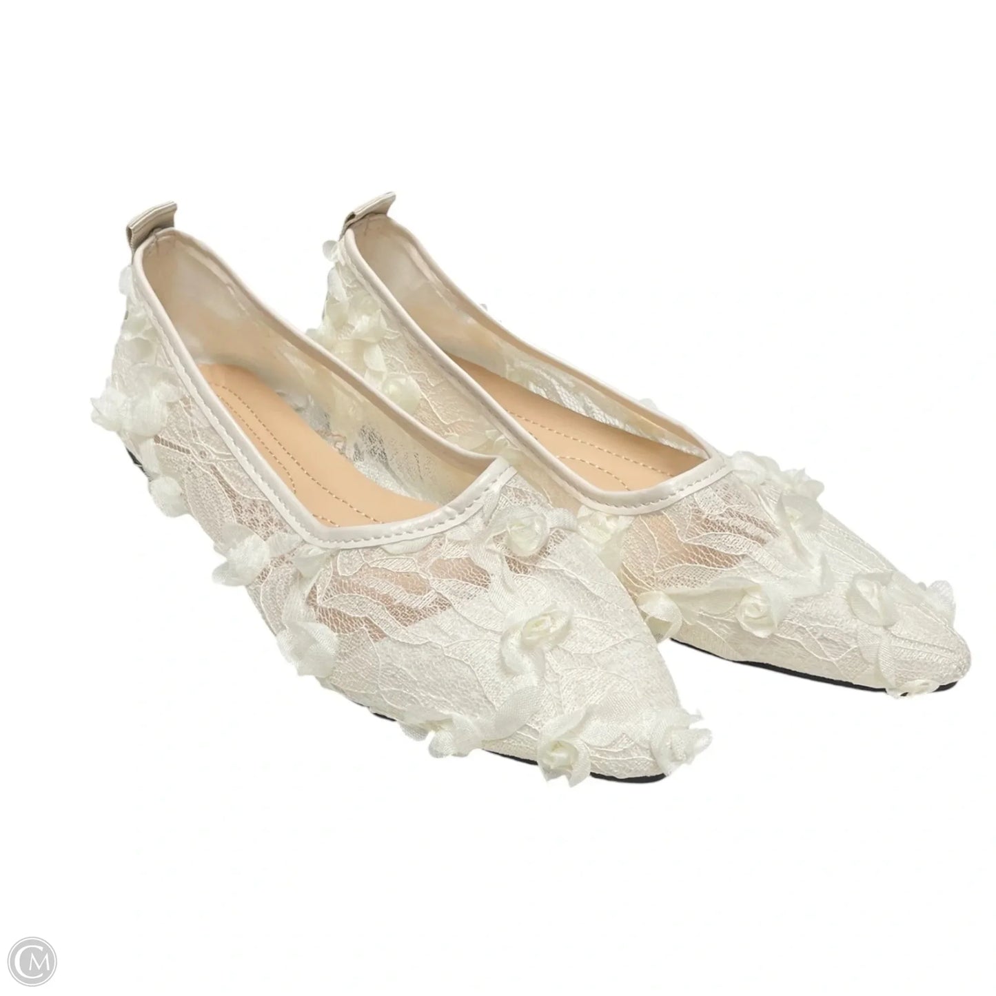 Shoes Flats By Clothes Mentor In Cream, Size: 5.5