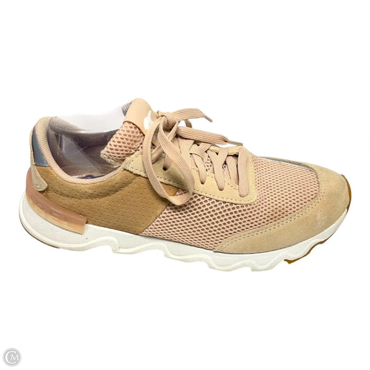 Shoes Sneakers By Sorel In Tan, Size: 10