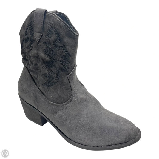 Boots Western By Fergalicious In Grey, Size: 7.5
