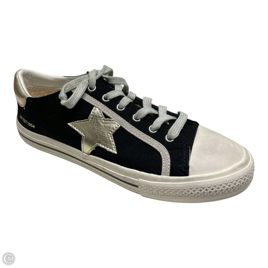 Shoes Sneakers By Vintage Havana In Black & White, Size: 8