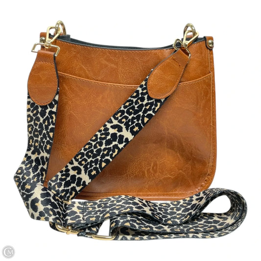 Crossbody By Clothes Mentor, Size: Small
