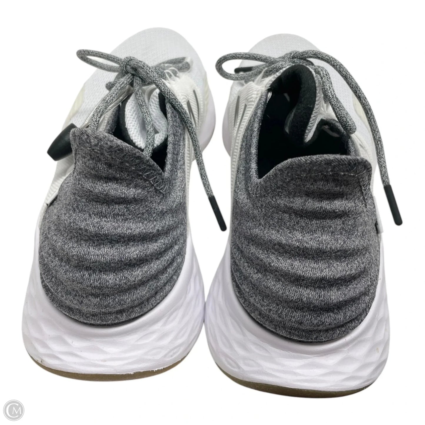 Shoes Sneakers By New Balance In Grey & White, Size: 10.5