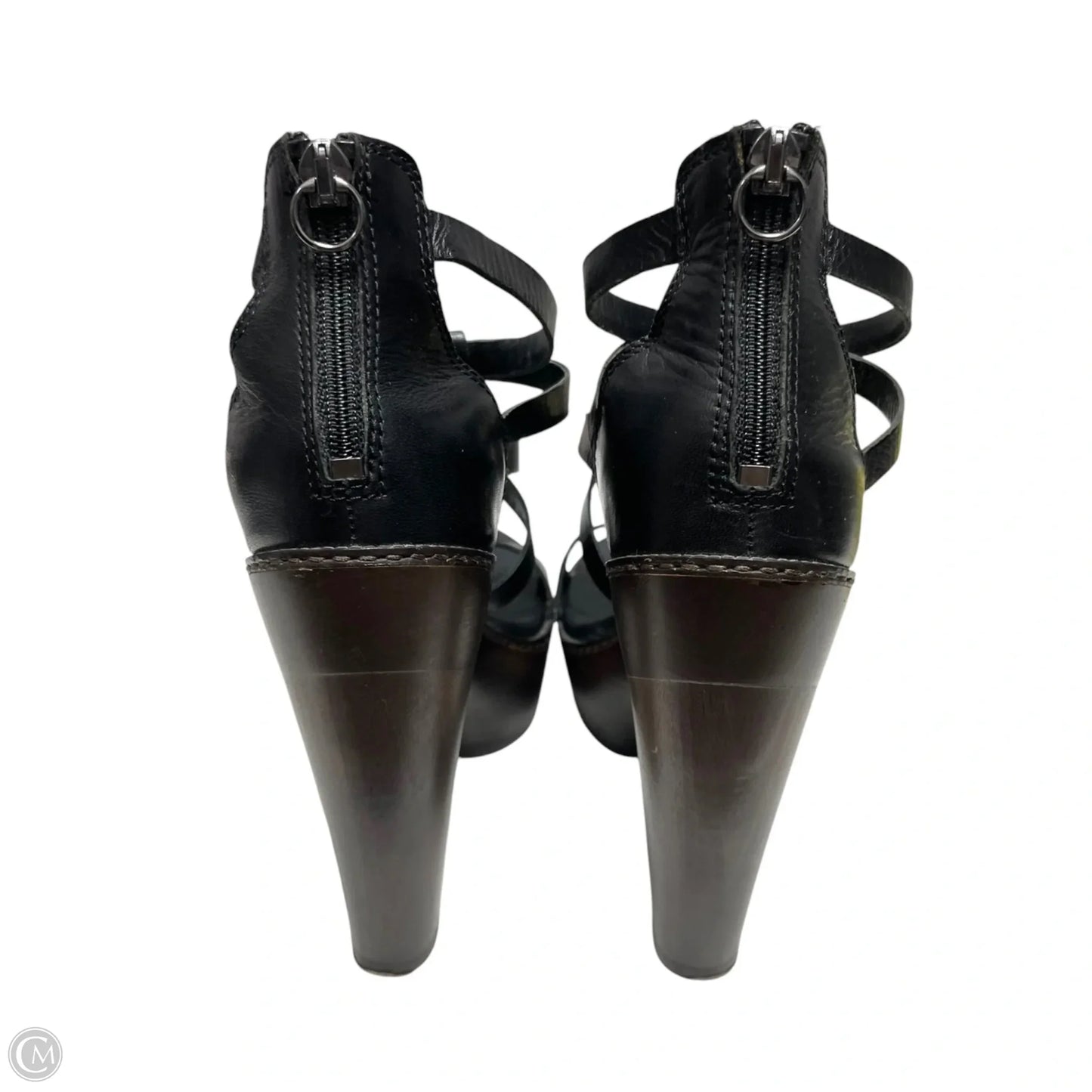 Shoes Designer By Ugg In Black & Brown, Size: 7