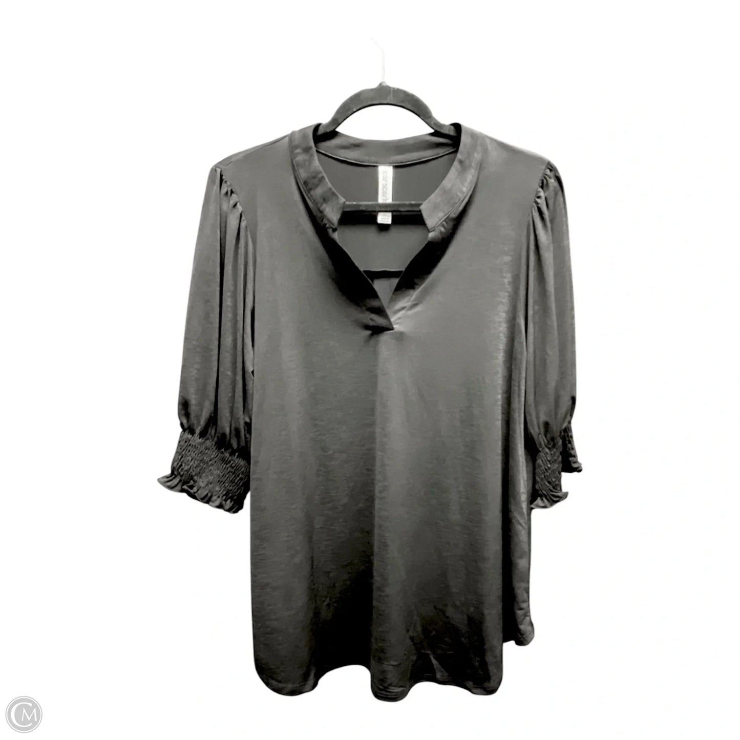 Top 3/4 Sleeve By Dear Scarlett In Black, Size: M