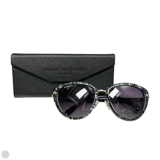 Sunglasses By PRIVE REVAUX, Size: