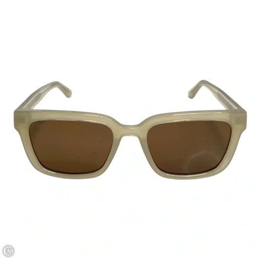 Sunglasses By Clothes Mentor, Size: