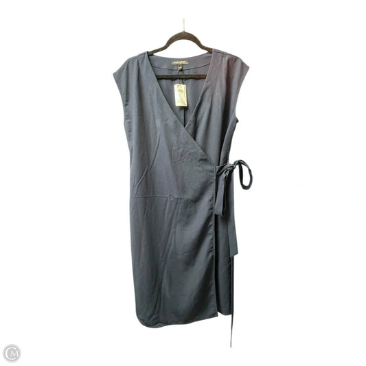 Dress Casual Short By Banana Republic In Navy, Size: 4