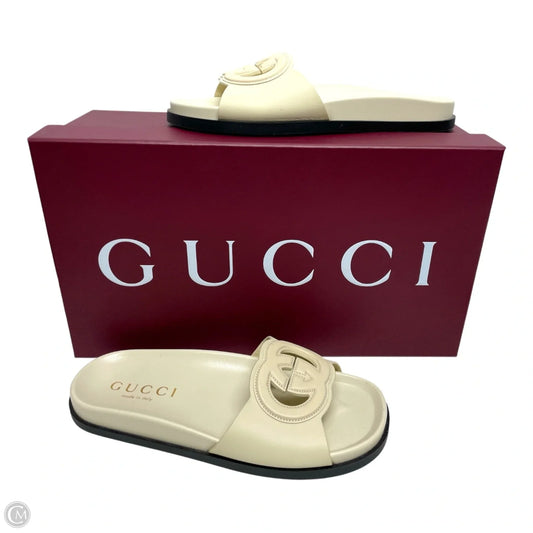 Sandals Luxury Designer By Gucci In Cream, Size: 8.5