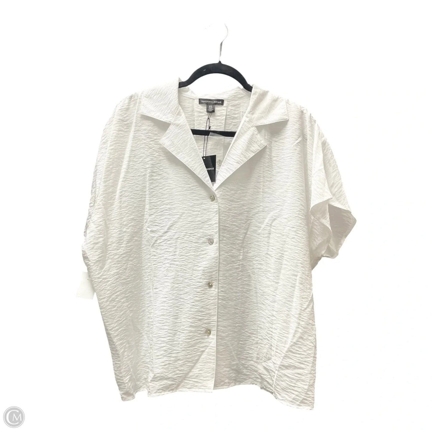 Top Short Sleeve By Saks Fifth Avenue In White, Size: Xl