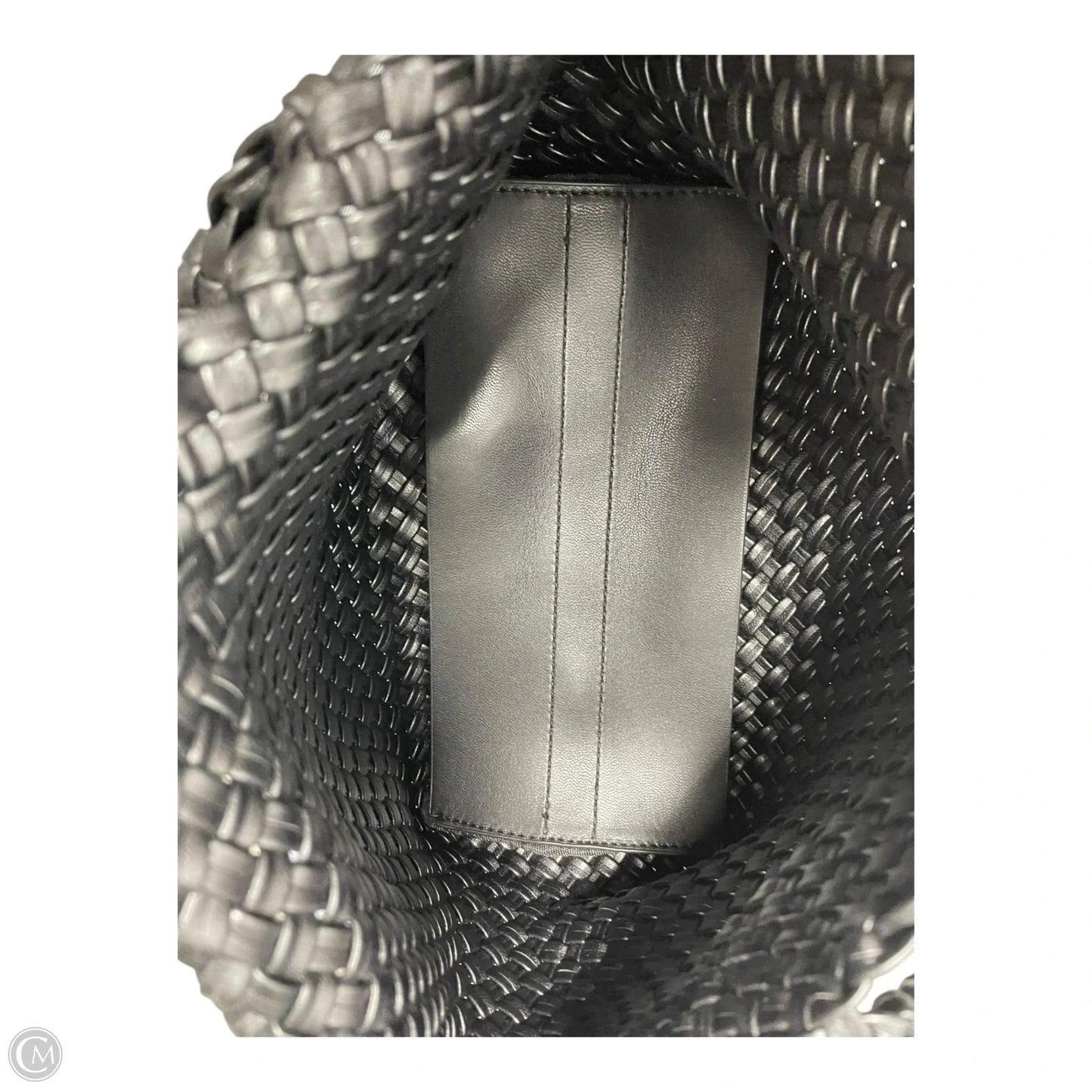 Crossbody By Clothes Mentor, Size: Medium