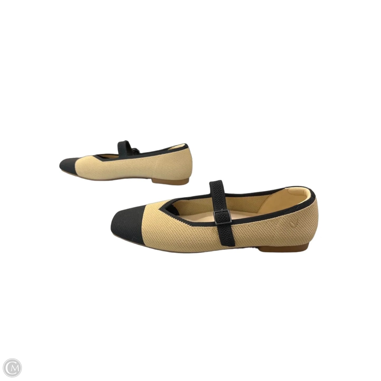 Shoes Flats By Vivaia In Beige, Size: 9.5