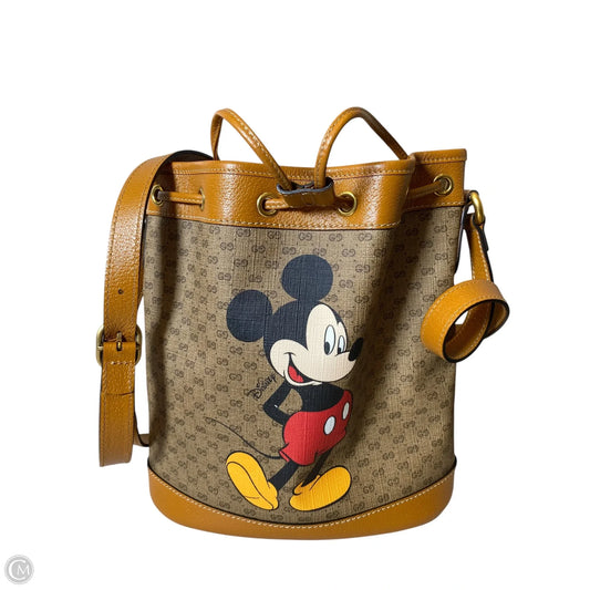 Handbag Luxury Designer By Gucci, Size: Medium