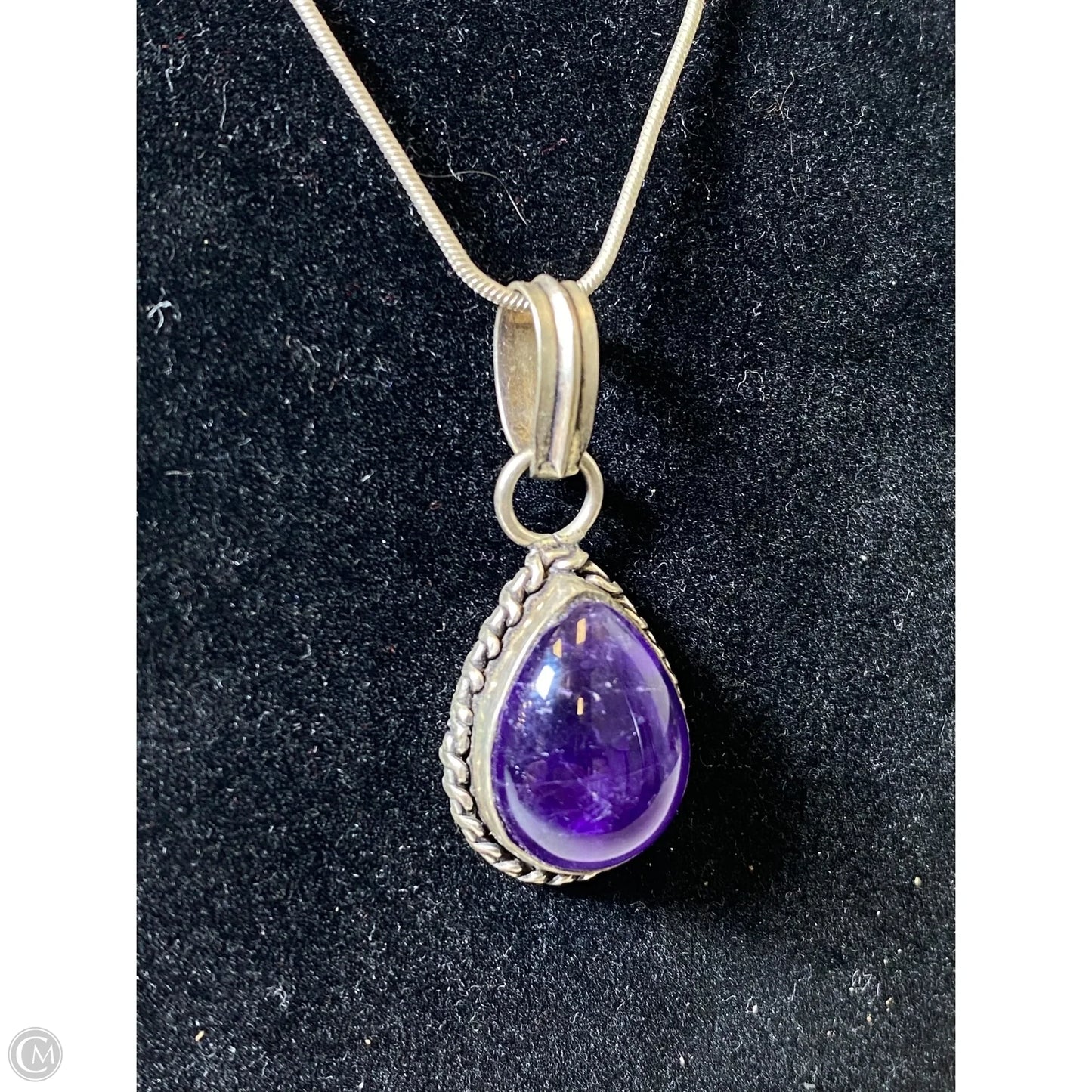 Necklace Pendant By Clothes Mentor
