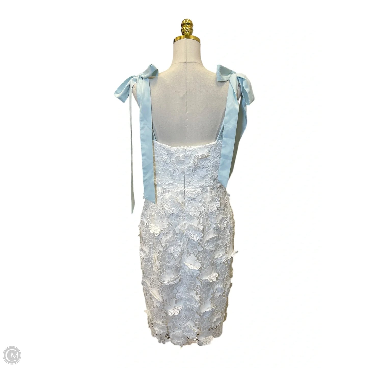 Dress Casual Short By Clothes Mentor In White, Size: L