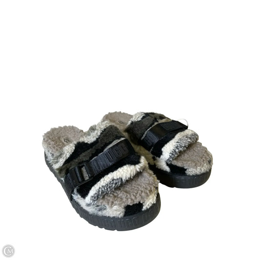 Sandals Designer By Ugg In Multi-colored, Size: 10