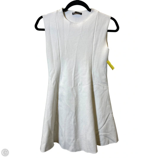 Dress Casual Short By Zara In White, Size: M