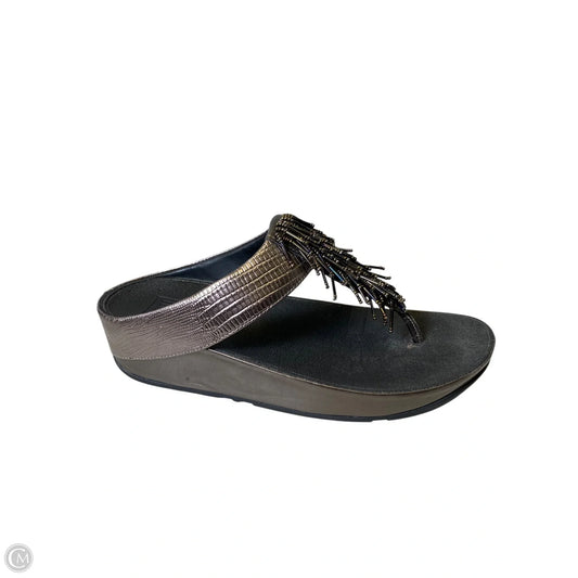 Sandals Heels Wedge By Fitflop In Silver, Size: 8