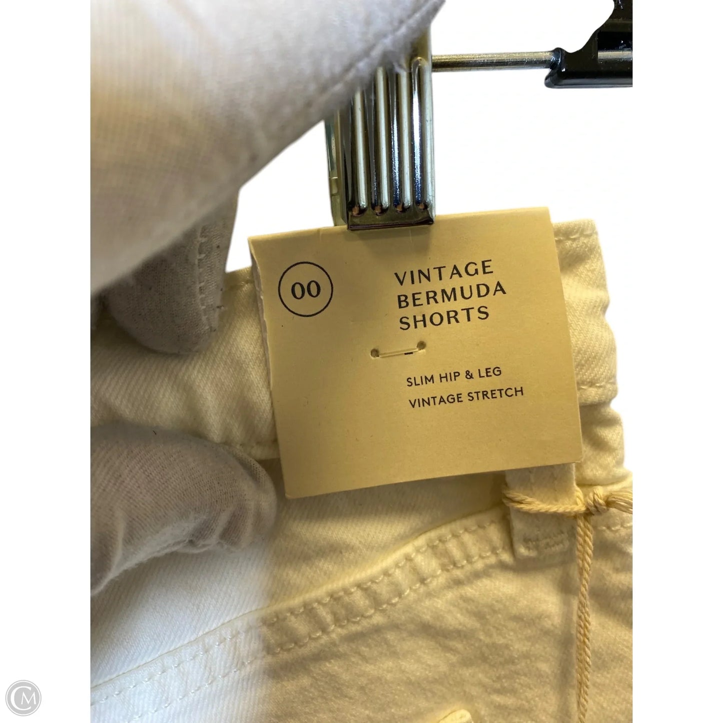 Shorts By Universal Thread In White Denim, Size: 0