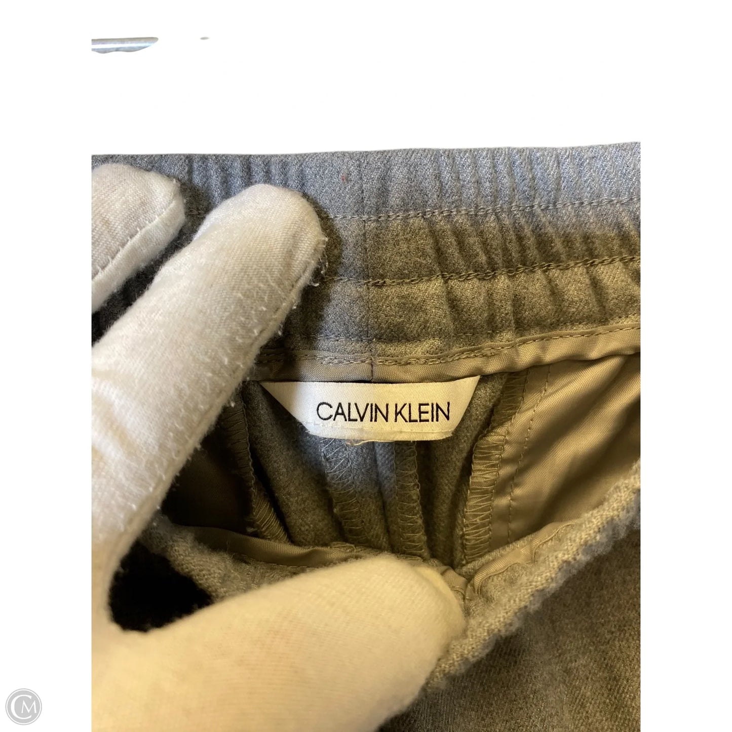 Pants Cropped By Calvin Klein In Grey, Size: M