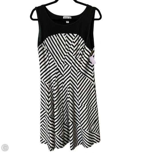 Dress Casual Midi By Robbie Bee In Black & White, Size: M