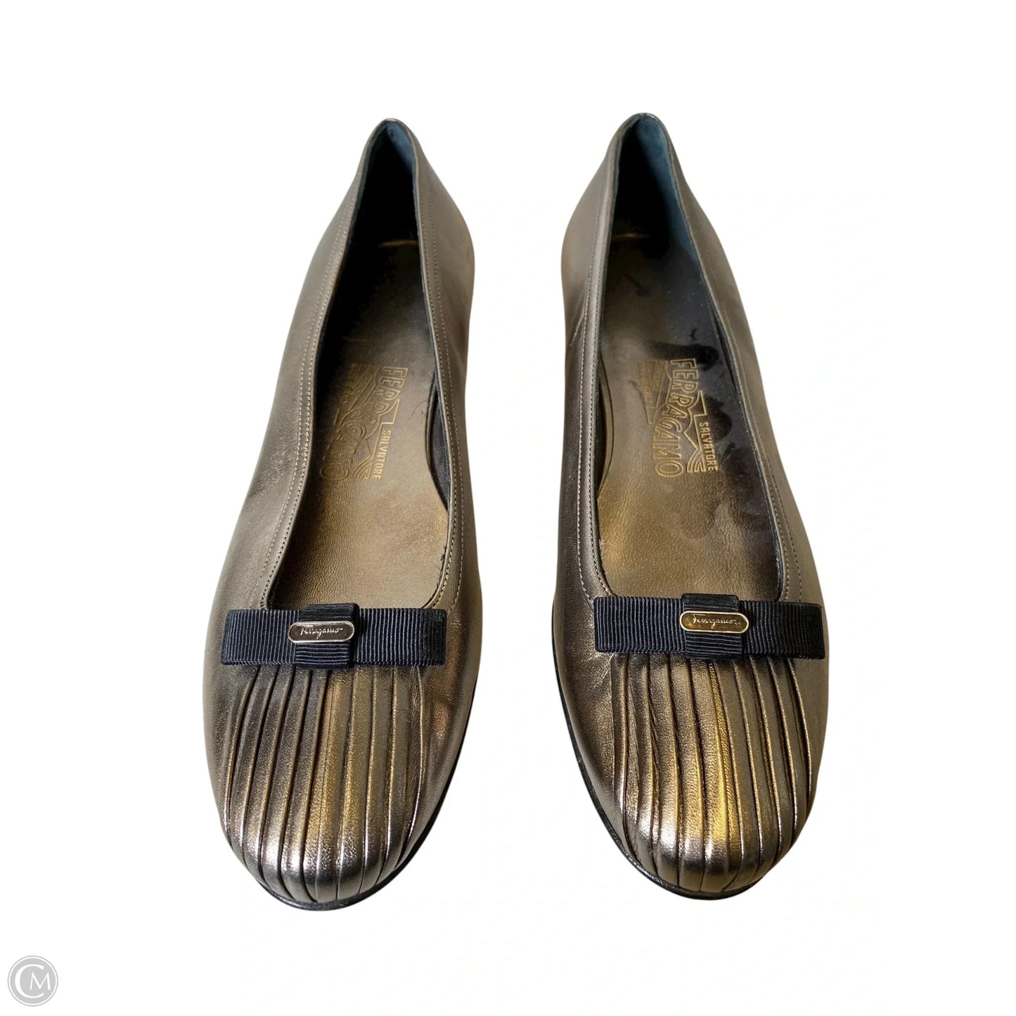 Shoes Luxury Designer By Ferragamo In Silver, Size: 8