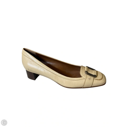 Shoes Luxury Designer By Ferragamo In Tan, Size: 8