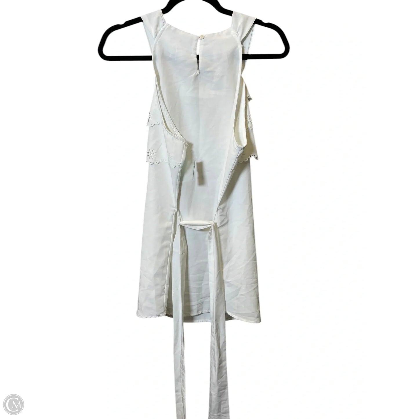 Top Sleeveless By Cmc In White, Size: L