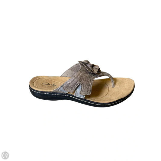Sandals Flats By Clarks In Beige, Size: 7.5