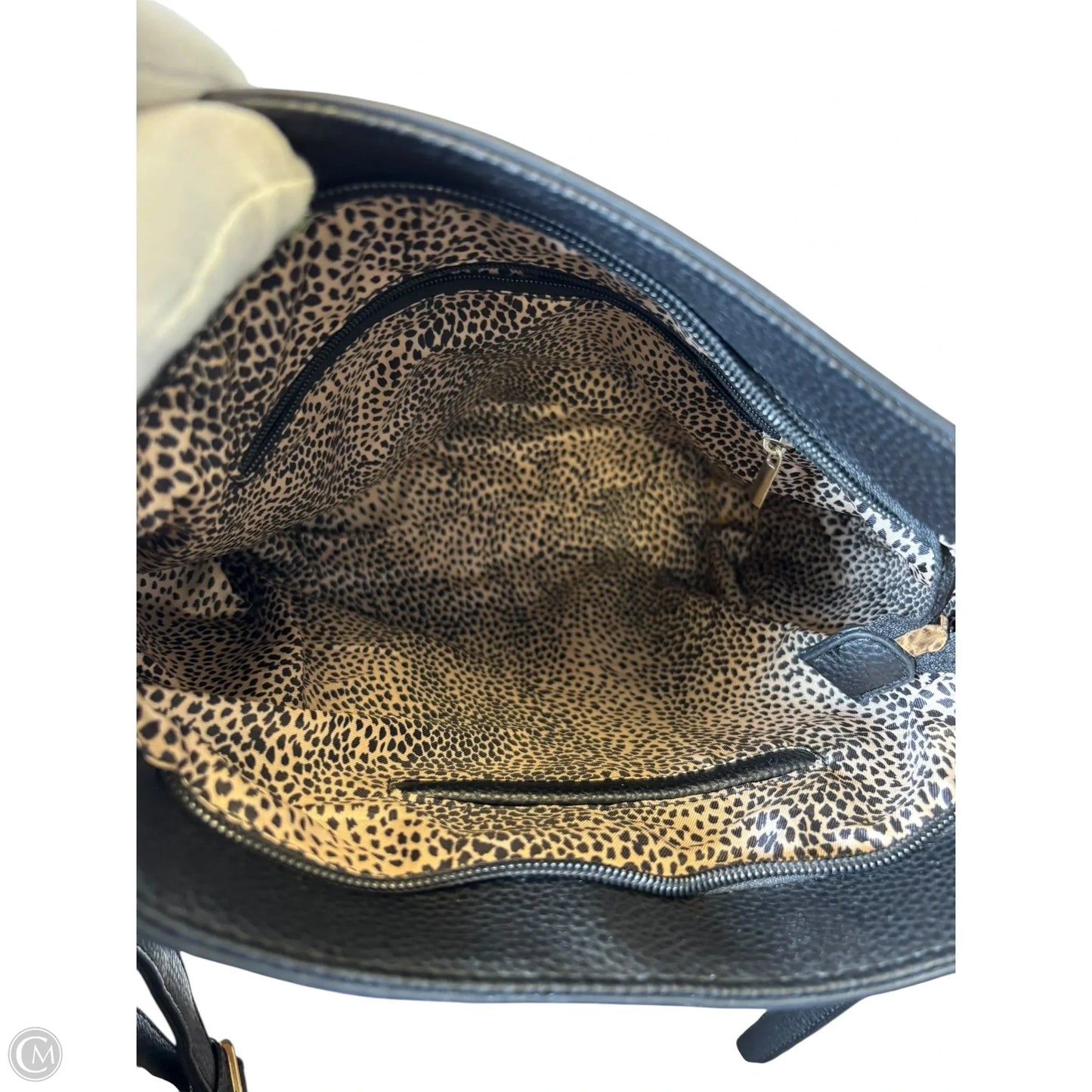 Crossbody By Clothes Mentor, Size: Medium