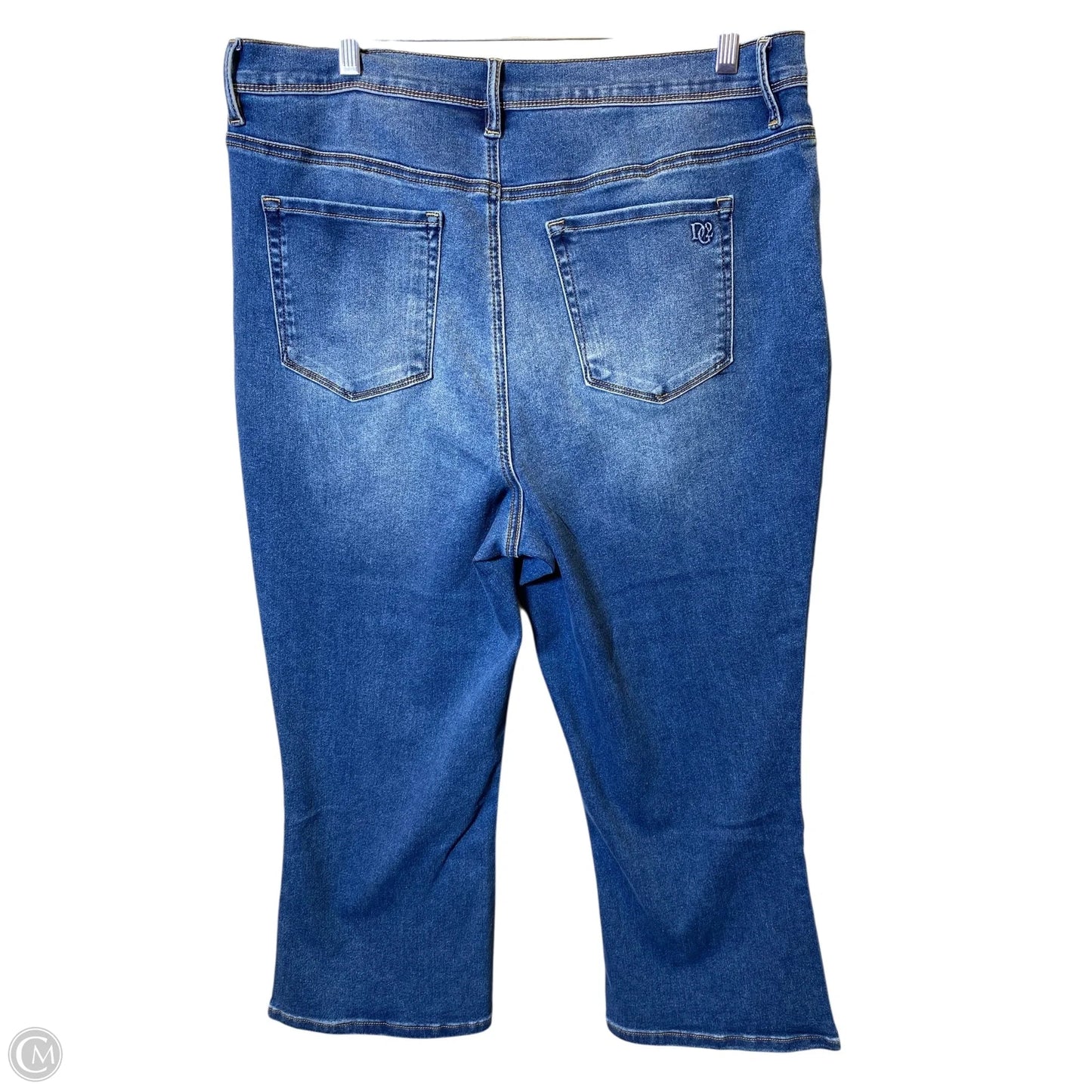 Capris By Clothes Mentor In Blue Denim, Size: 16