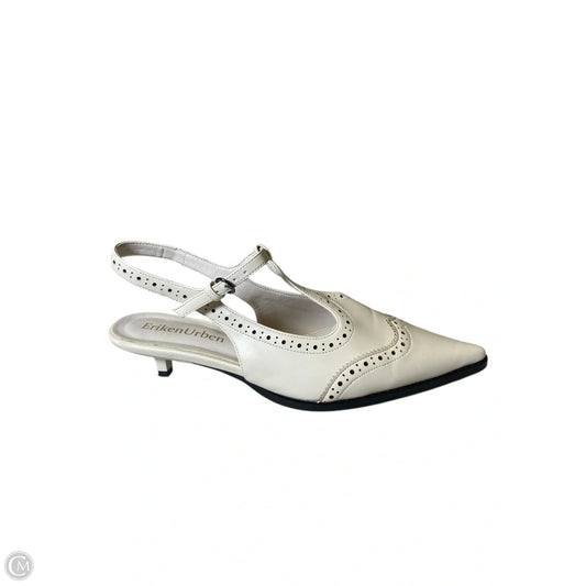 Shoes Heels Kitten By Clothes Mentor In Cream, Size: 8.5