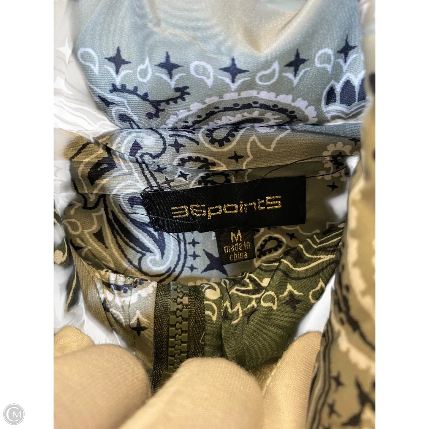 Vest Puffer & Quilted By Clothes Mentor In Multi-colored, Size: M