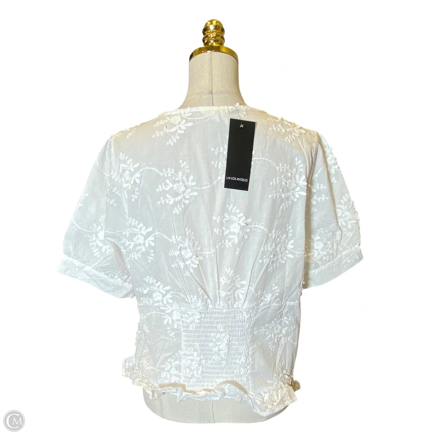 Top Short Sleeve By Clothes Mentor In White, Size: L